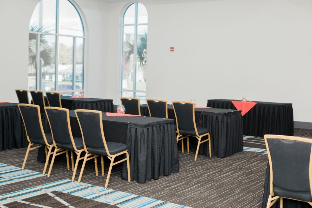 Holiday Inn Express Hotel & Suites Columbia-Fort Jackson